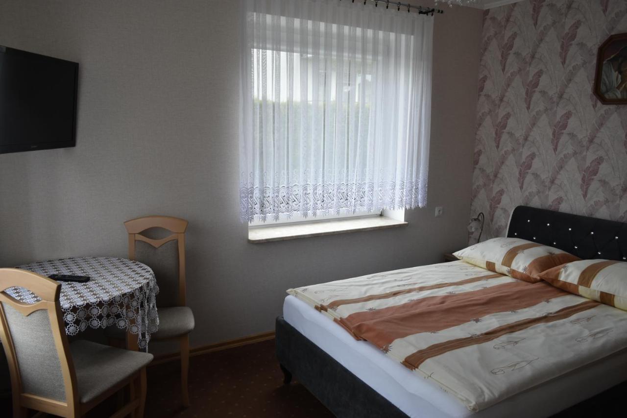 Pokoje Goscinne Katarzyna Kur Debki Esterno foto
