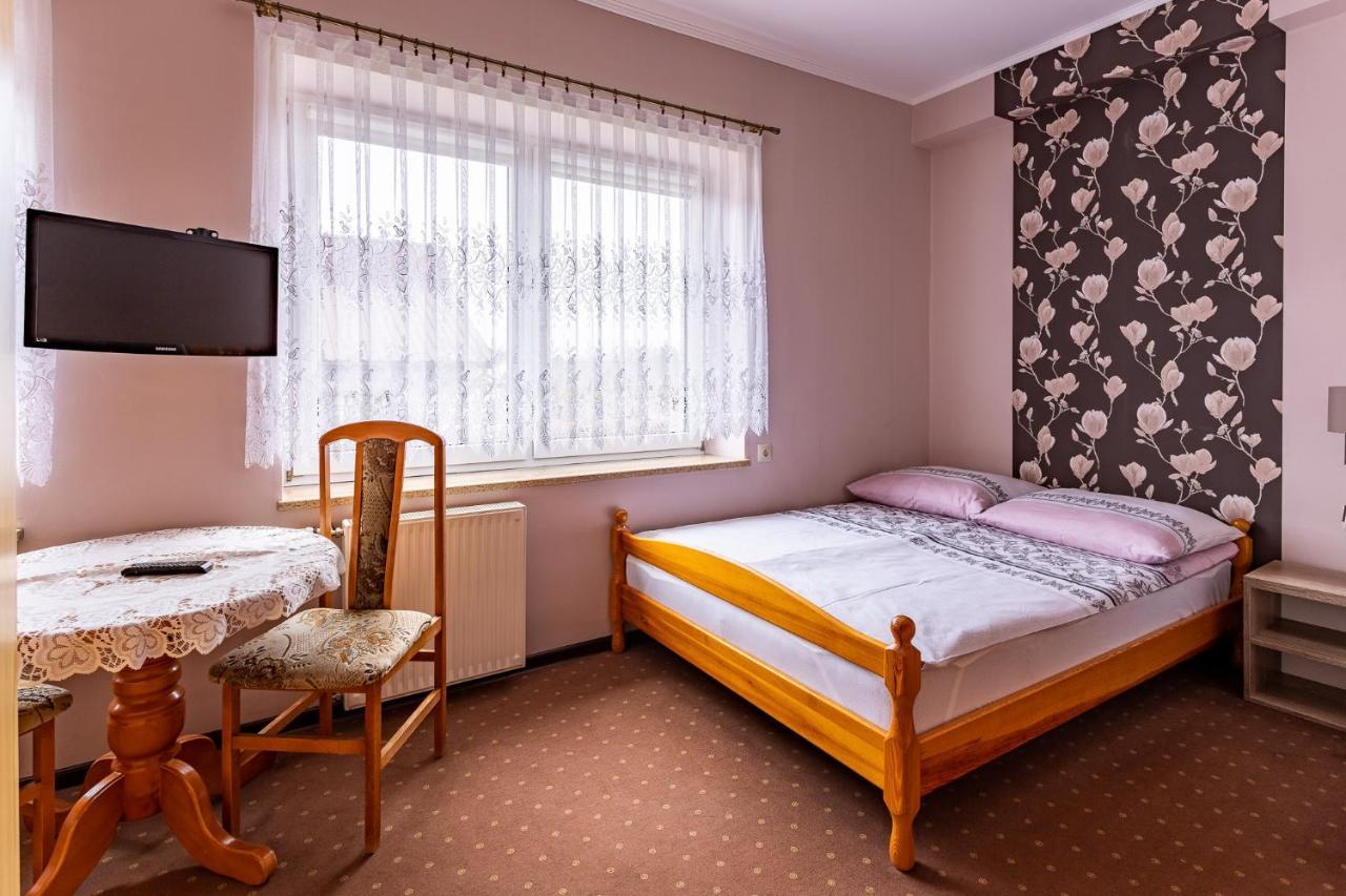 Pokoje Goscinne Katarzyna Kur Debki Esterno foto