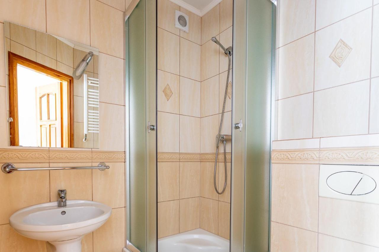 Pokoje Goscinne Katarzyna Kur Debki Esterno foto