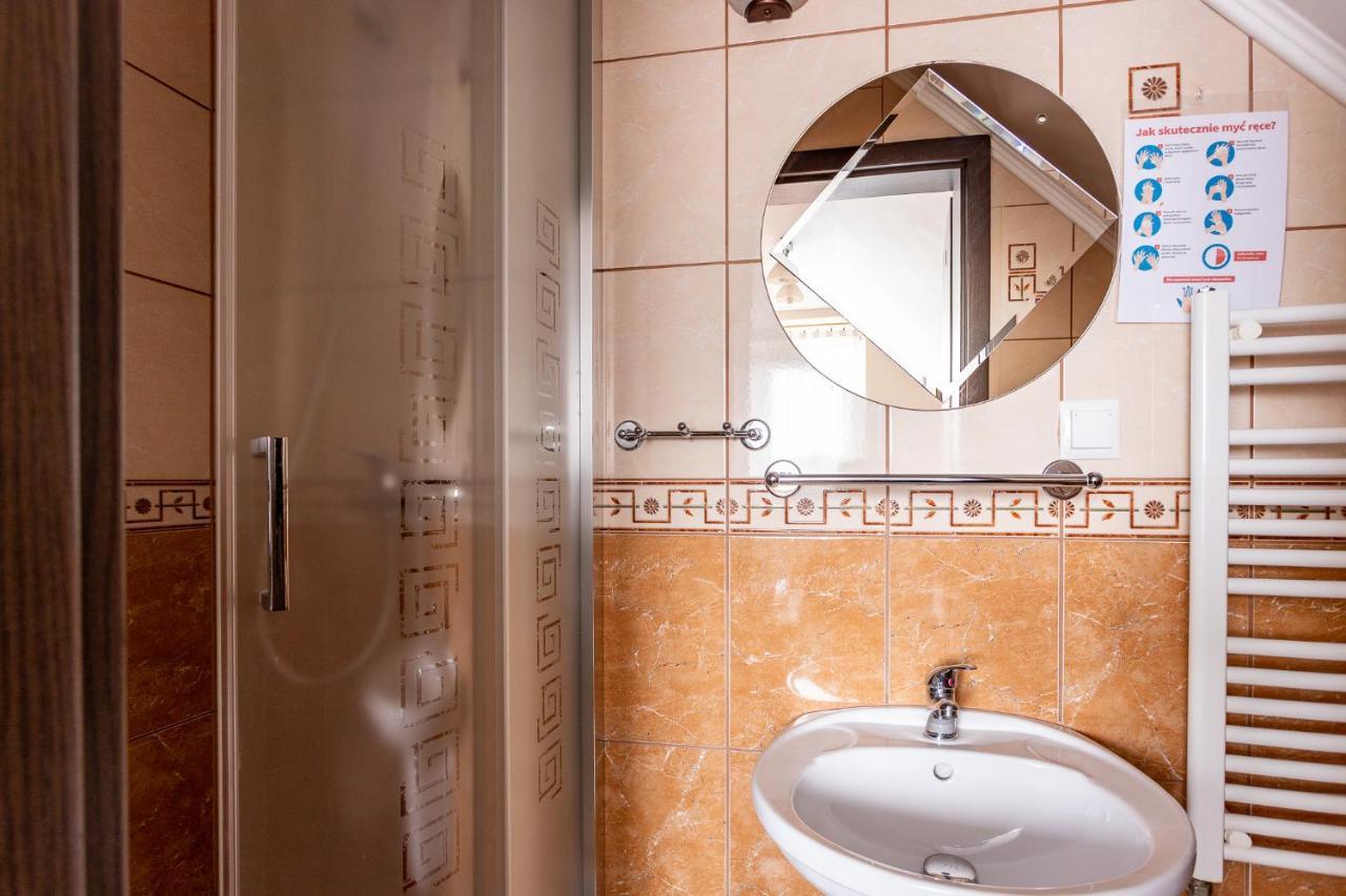 Pokoje Goscinne Katarzyna Kur Debki Esterno foto
